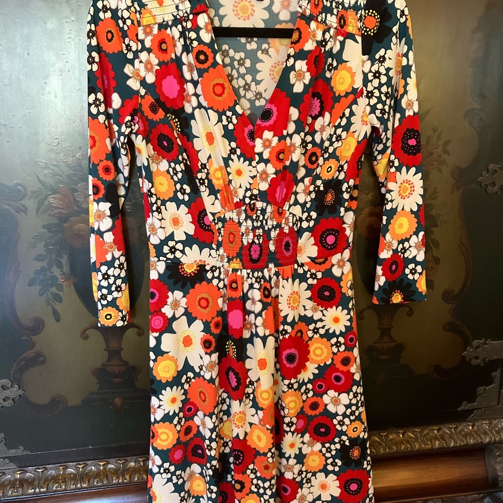 Maggy London Floral/Smocking Dress Sz 6